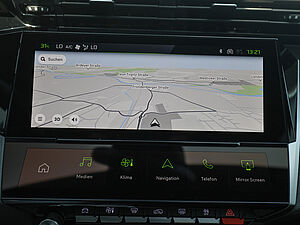 Peugeot 408 GT HYBRID 136 e-DSC 11 navigation