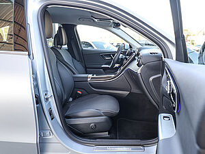 Mercedes-Benz GLC 300 e 4M Avantgarde Advanced Plus 2 navigation