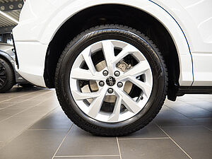Audi Q2 35 TFSI S line 5 navigation