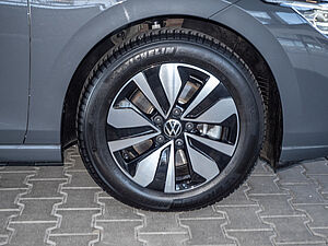 Volkswagen Golf VIII Variant GOAL 2,0 l TDI DSG 9 navigation