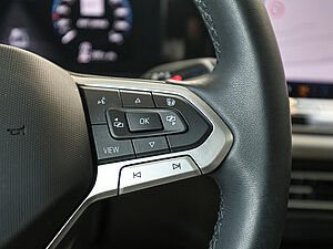 Volkswagen Tiguan Elegance 2,0 l TDI DSG 29 navigation