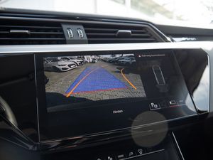 Audi e-tron advanced 55 quattro 13 navigation