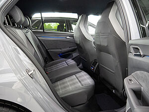 Volkswagen Golf VIII GTD 2.0 DSG 4 navigation
