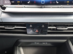 Volkswagen Golf VIII Variant GOAL 2,0 l TDI DSG 18 navigation