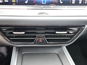 Volkswagen Passat Variant Business 2,0 l TDI DSG 15 navigation