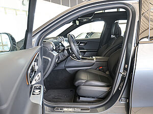 Mercedes-Benz GLC 300 e 4M AMG Sport Premium Plus 10 navigation