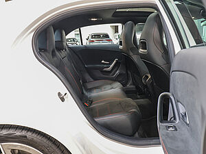 Mercedes-Benz A 200 AMG Sport Advanced Plus 4 navigation