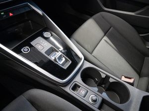 Audi A3 Sportback 40 TFSI e basis 16 navigation