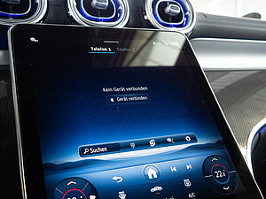 Mercedes-Benz GLC 220 d 4M AMG Line 12 navigation