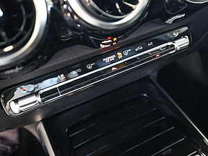 Mercedes-Benz GLB 250 4M Progressive 17 navigation