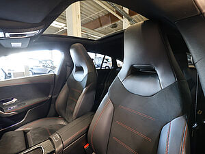 Mercedes-Benz CLA 200 SB d AMG Sport Premium Plus 31 navigation