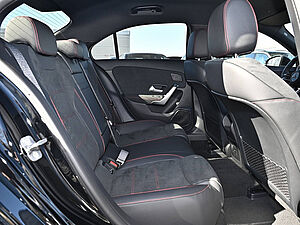 Mercedes-Benz A 200 Limousine 4 navigation