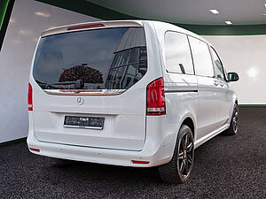 Mercedes-Benz V 220 d AMG 3 navigation