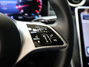 Mercedes-Benz C 180 T Avantgarde Advanced 17 navigation