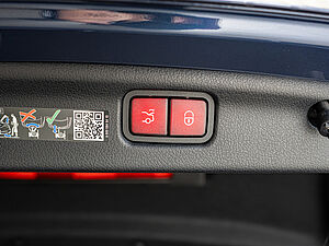 Mercedes-Benz C 300 e AMG Sport Advanced 28 navigation