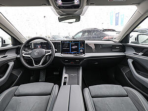 Volkswagen Passat Variant Business 2,0 l TDI DSG 8 navigation
