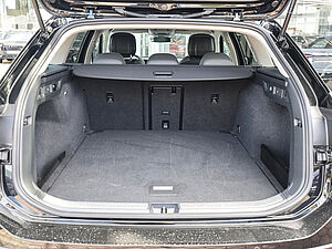 Volkswagen Passat Variant Business 1,5 l eTSI DSG 32 navigation