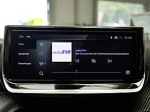Peugeot 208 Neuer Allure HYBRID 100 e-DSC6 12 navigation