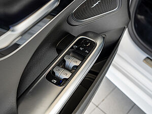 Mercedes-Benz C 300 e T AMG Sport 22 navigation