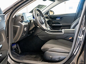 Mercedes-Benz C 200 d T Avantgarde Advanced 19 navigation