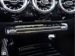 Mercedes-Benz CLA 220 d Coupé AMG Sport Advanced Plus 12 navigation