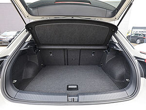 Volkswagen T-Roc Life 1.5 l TSI DSG 32 navigation