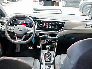 Volkswagen Polo GTI 2,0 l TSI DSG 9 navigation
