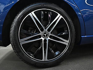 Mercedes-Benz B 220 d Progressive 8 navigation