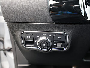 Mercedes-Benz B 220 d AMG 29 navigation