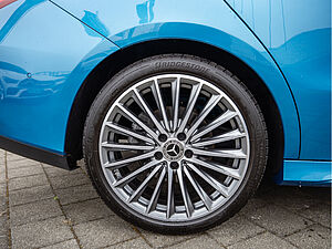 Mercedes-Benz CLA 220 d Coupé AMG Sport Advanced Plus 5 navigation