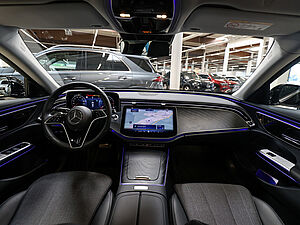 Mercedes-Benz E 220 d Avantgarde Advanced 19" 8 navigation