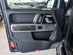 Mercedes-Benz G 63 AMG Magno 28 navigation