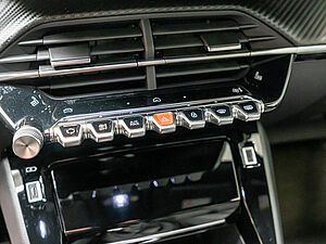 Peugeot 2008 Allure PureTech 100 10 navigation