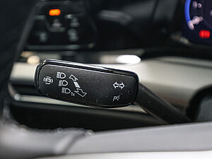 Volkswagen Golf VIII Life 1,0 l TSI 31 navigation