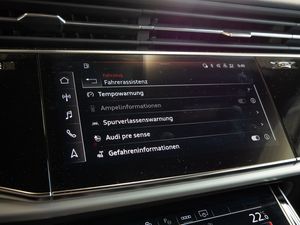 Audi Q8 55 TFSI quattro S line sport MATRIX-LED BT 15 navigation