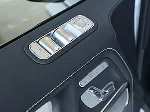 Mercedes-Benz G 500 Final Edition AMG Manufaktur 30 navigation