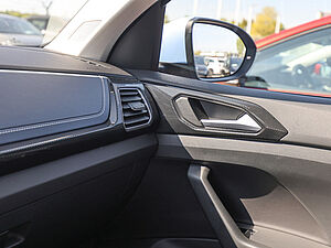 Volkswagen T-Cross Style 1.0 l TSI 18 navigation