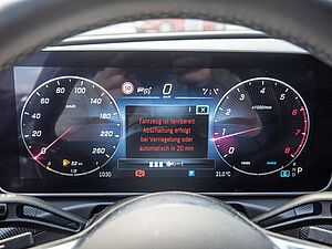 Mercedes-Benz C 180 T Avantgarde Edition 16 navigation