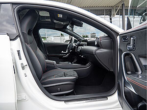 Mercedes-Benz CLA 220 d Coupé AMG Sport Advanced Plus 2 navigation