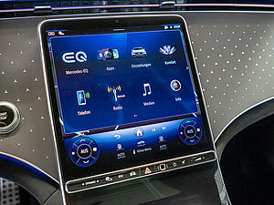 Mercedes-Benz EQE 350 4M AMG Sport Premium Plus 11 navigation