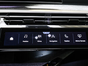 Peugeot 3008 Allure HYBRID 145 e-DSC6 14 navigation