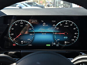Mercedes-Benz GLA 250 e Style 16 navigation