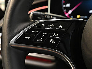 Mercedes-Benz E 200 T Avantgarde Advanced Plus 17 navigation