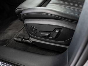 Audi e-tron Sportback S line 55 quattro 18 navigation