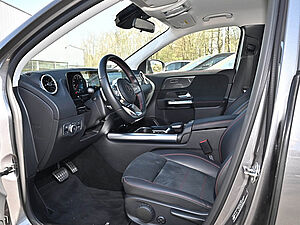Mercedes-Benz GLA 250 e AMG Line 10 navigation