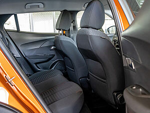 Peugeot 2008 e-Active Elektromotor 136 Automatik 4 navigation