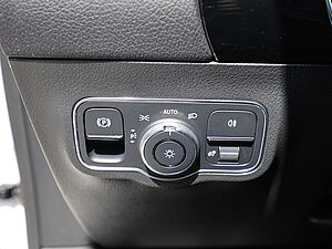 Mercedes-Benz GLA 250 e Progressive Advanced 29 navigation