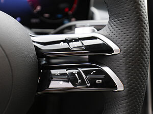 Mercedes-Benz GLC 220 d 4M AMG Line 19 navigation