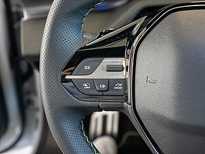 Peugeot 308 SW GT Plug-In HYBRID 180 e-EAT8 15 navigation