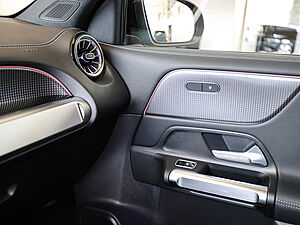 Mercedes-Benz EQB 350 4M AMG Sport Advanced 18 navigation